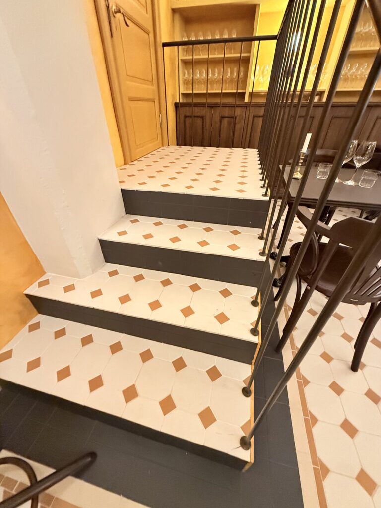 meritullinkatu ravintola laatoitus 03 Kylpyhuoneremontti